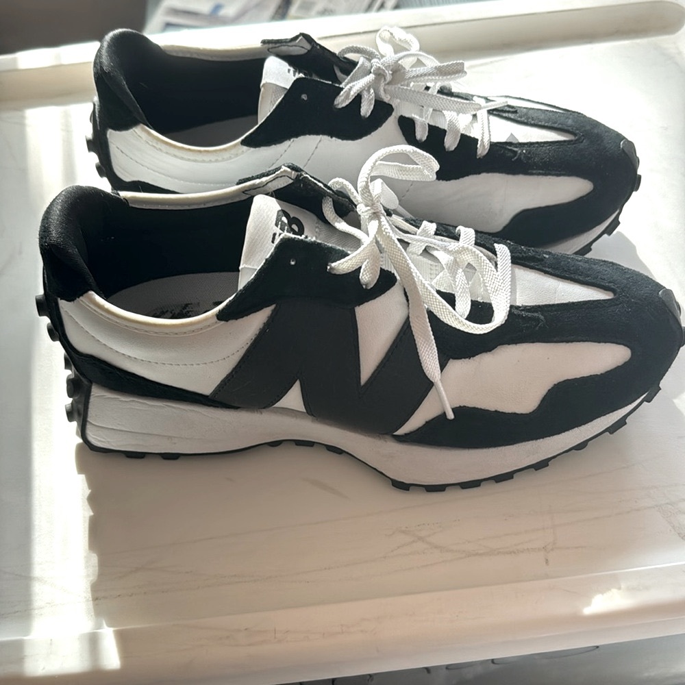 Black and white New Balance